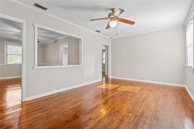Photo - 315 Azalea Cir W