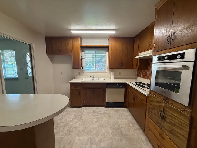 Photo - 5331 Constellation Way