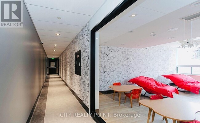 Photo - 666 Spadina Ave. Unité 402