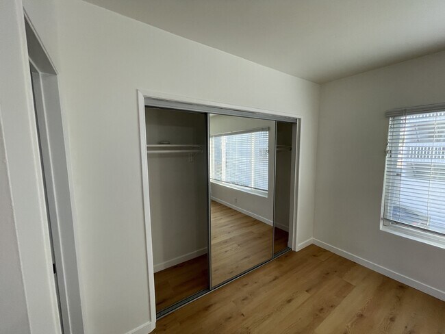 Photo - Navy Street Apartments