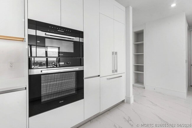 220 Lake Shore Dr Unit 1415
