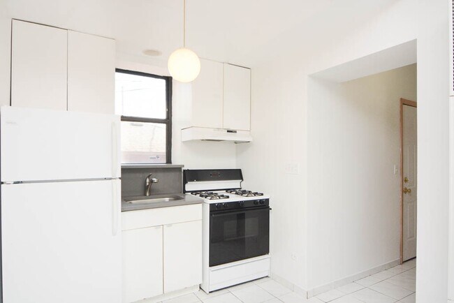 Photo - 531 N Claremont Ave Unidad 1