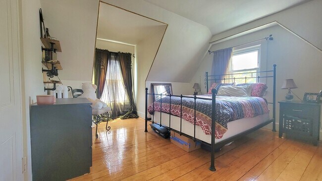 45 Auburn St Unit 3
