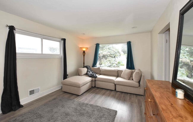 Photo - 5070 N 60th St Unit 5072 Lower