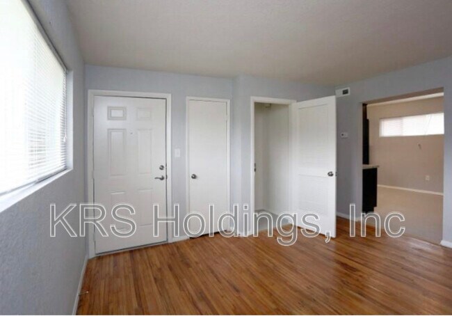 Photo - 4128 Newsome Dr