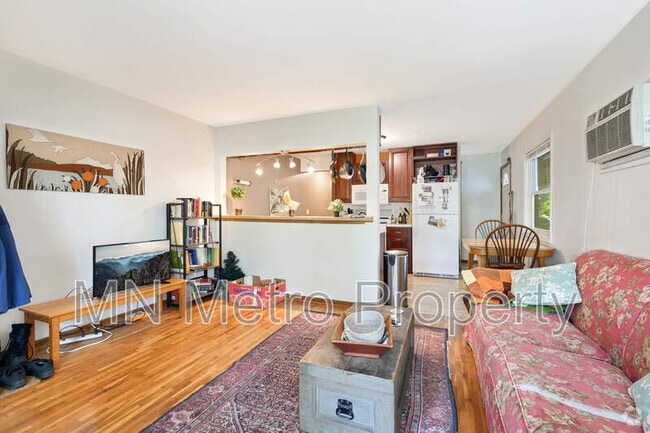 Building Photo - 609 Pierce St NE Unit 609 Rental