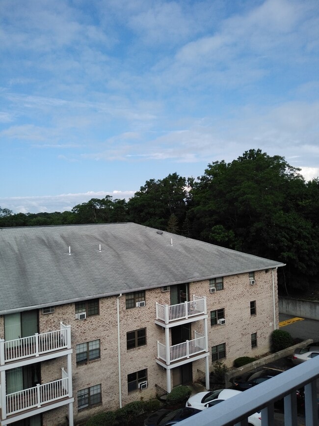 Photo - 22 Kenmar Dr Unidad 2120