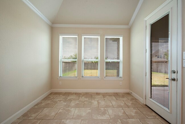 Building Photo - 31 Hearthshire Cir Rental