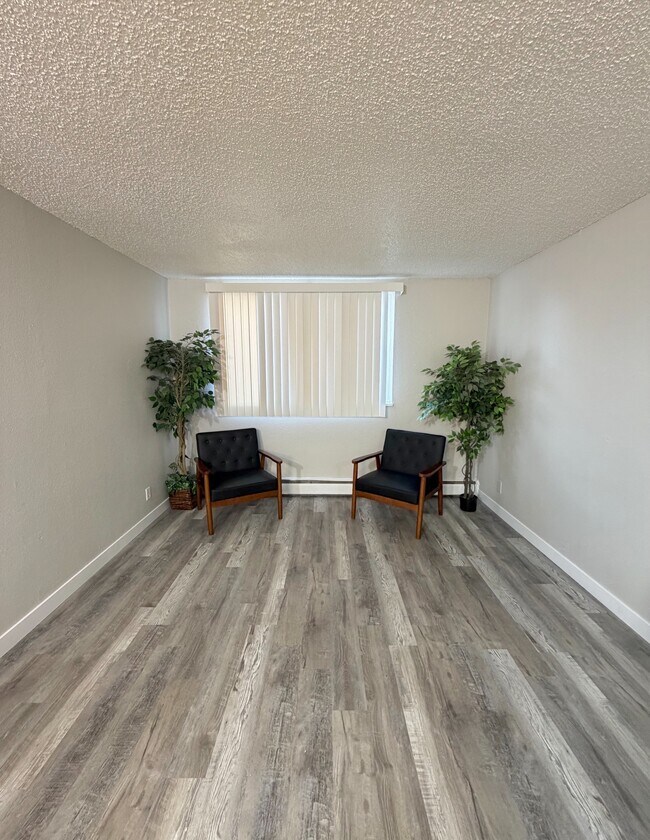 Marmont Springs Apartments