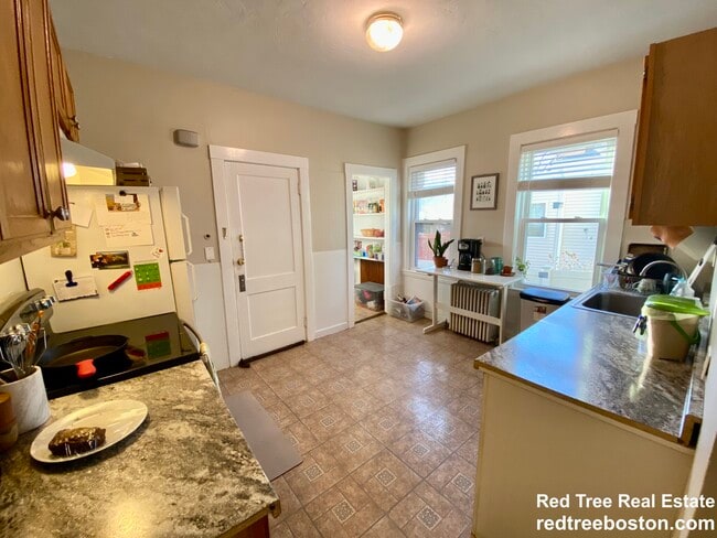 Photo - 51 Patten St Unit 1