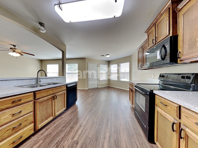 Photo - 5517 Parkview Hills Ln