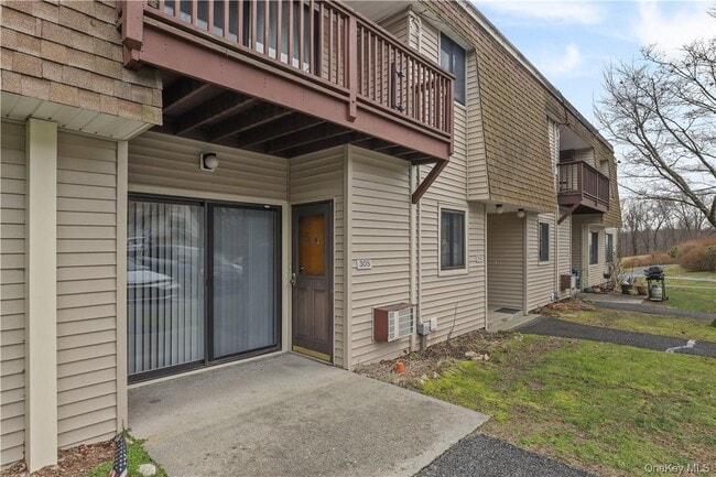 Photo - 305 Vista on the Lake