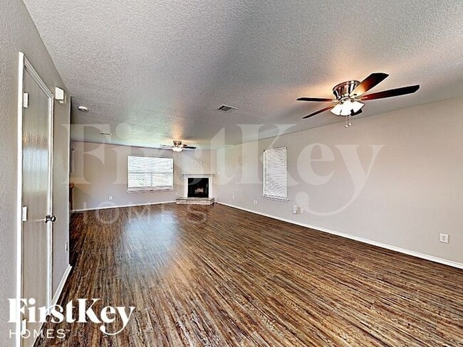 Photo - 8308 Cutter Hill Ave