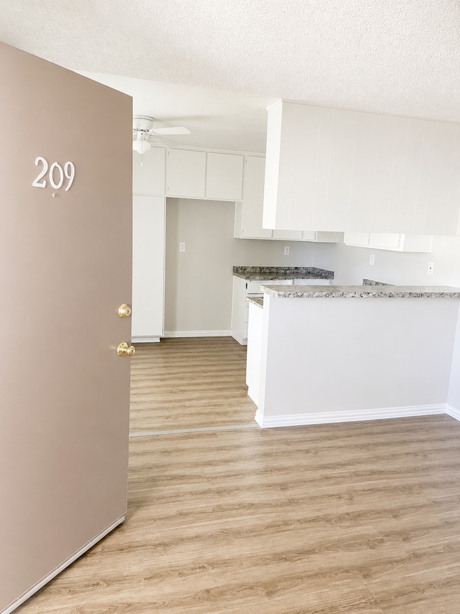 16352 Pebble Beach Dr Unit 209