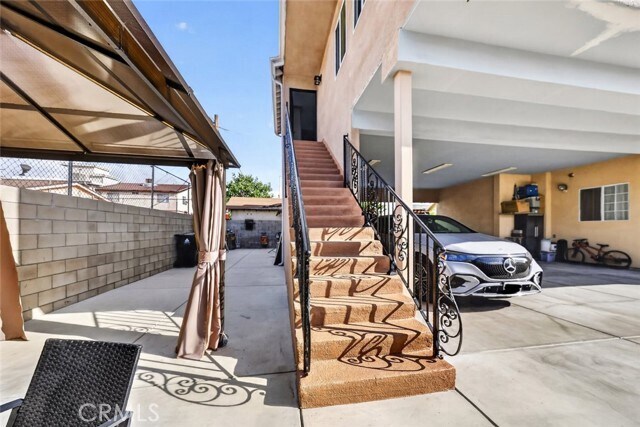 1175 Alexandria Ave