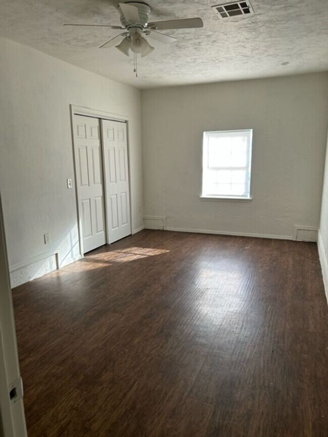 Photo - 333 NW 80th St