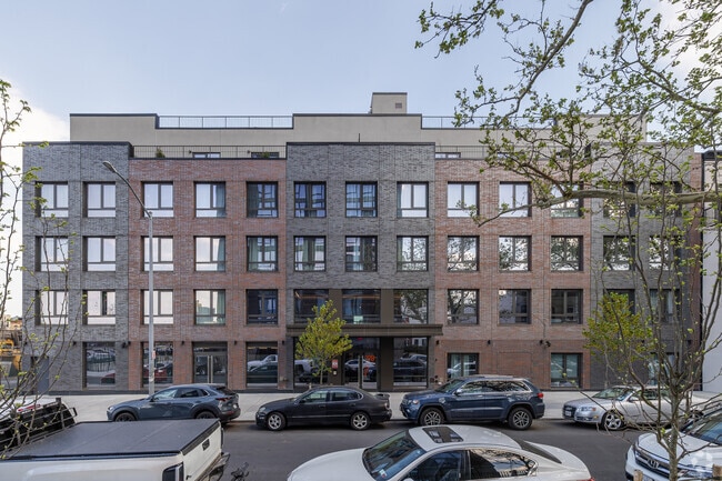 Vista frontal. - 378 Weirfield St