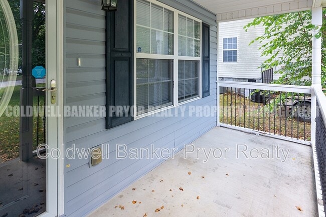 Photo - 8147 Karr St