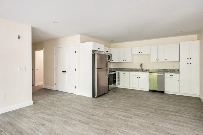 Photo - 725-727 Central Ave Unit 201