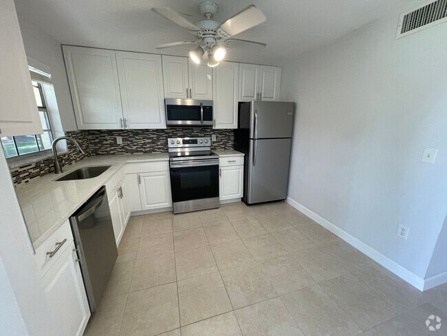 Building Photo - ANNUAL RENTAL - 1 Bed / 1 BATH AT POINCIAN...