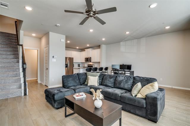 Photo - 3032 Shire Dr