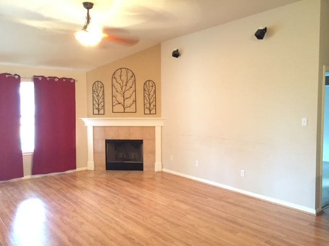 Photo - 220 Gainer Dr
