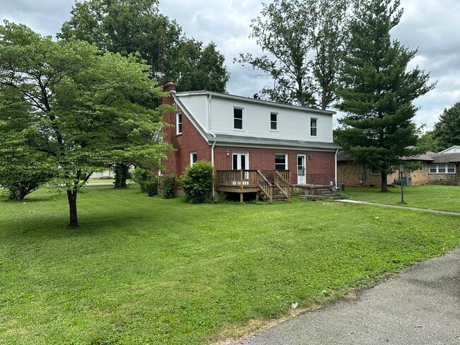 Photo - 1724 Kenton St