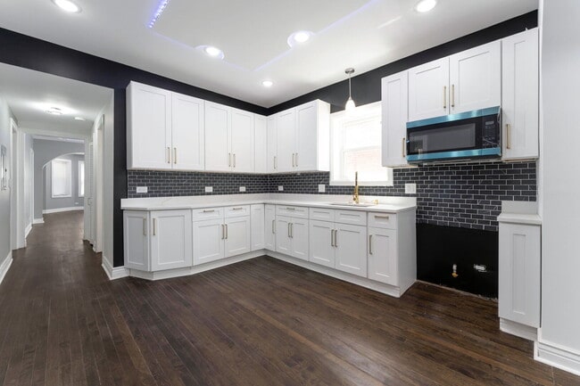 Photo - 1414 S 58th Ave