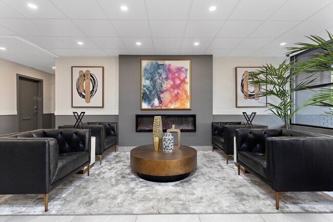 Photo - Kingsway Tower