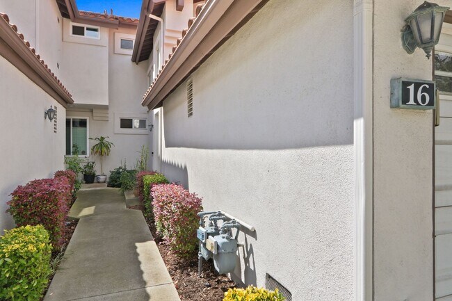 Photo - Beautiful Orange County Condo! Must See