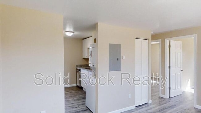 Building Photo - 2405 E St Vrain St Unit 108 Rental