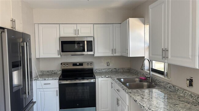 Photo - 7751 Segovia St