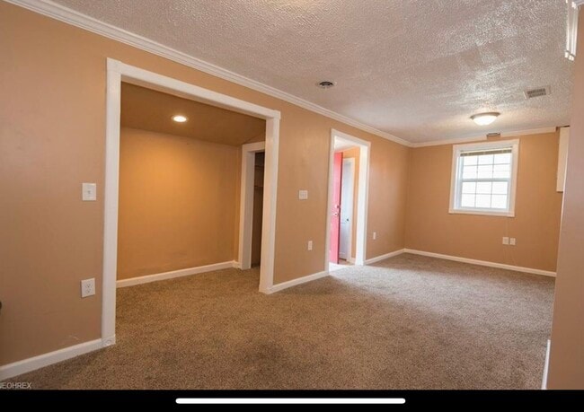 Photo - 13429 Kirton Ave