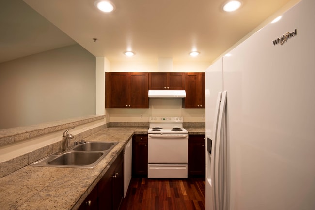 Photo - 25025 SE Klahanie Blvd Unit B-302