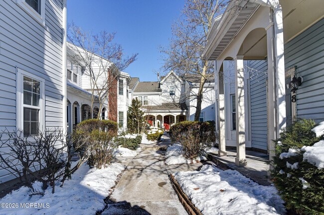 Photo - 159 Tulip Ln