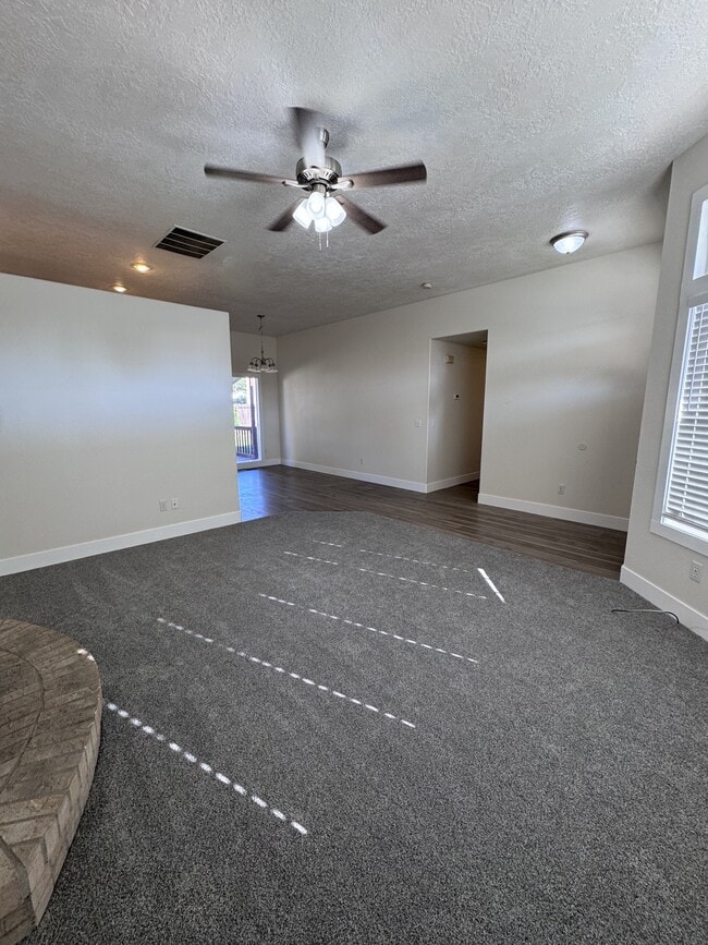 2145 E Katelyn Dr