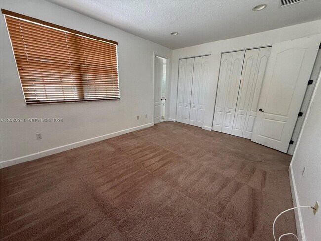 Photo - 634 SW 147th Ave