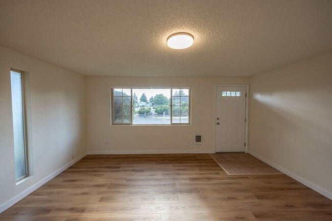 Photo - Just updated! - 2 Bedroom Condo in Washougal Unit 1
