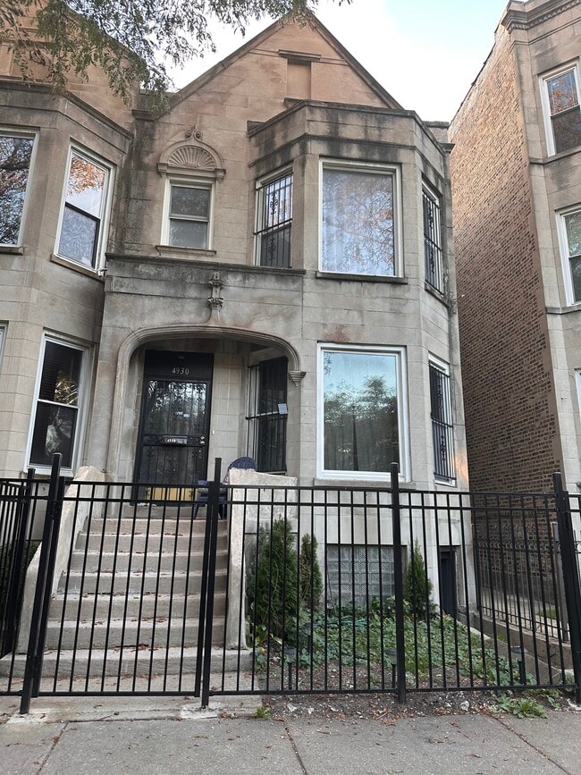 Building Photo - 4930 S St Lawrence Ave Rental