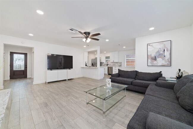 Photo - 25402 Hickory Valley Ln