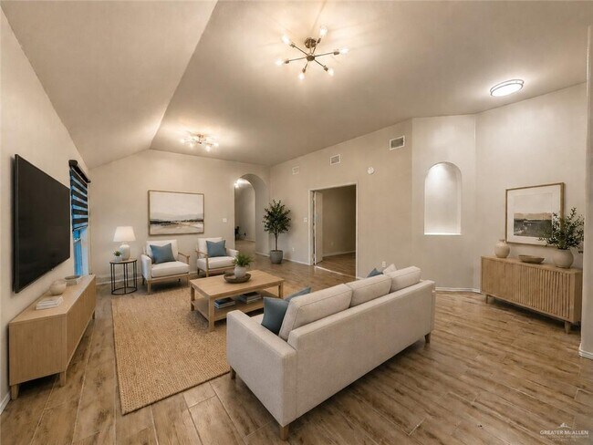 16 Santa Inez St