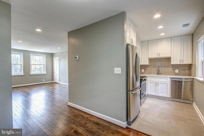 Photo - 3545 S Stafford St Unit B2