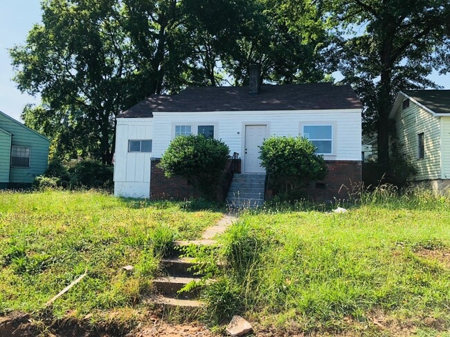 Photo - 1013 Valley Rd Pl