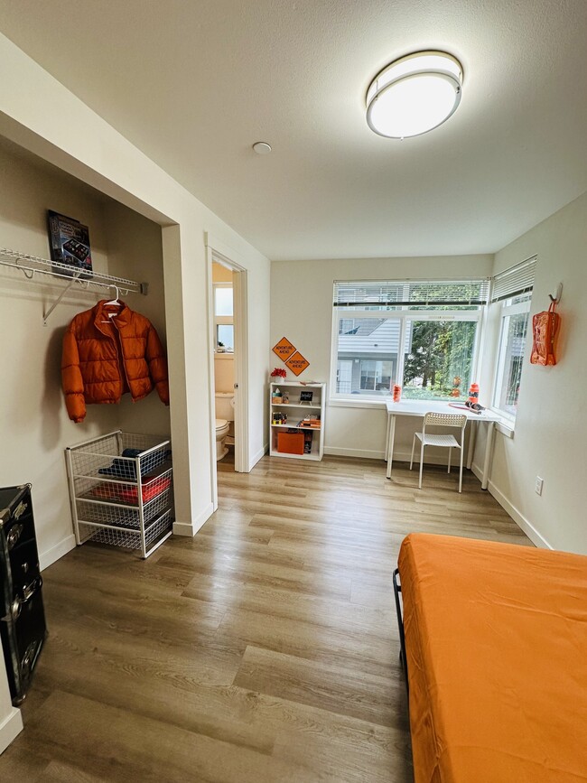 Upgraded - Radian Apartments