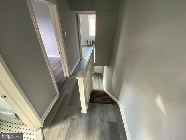 Photo - 618 W Mayfield St