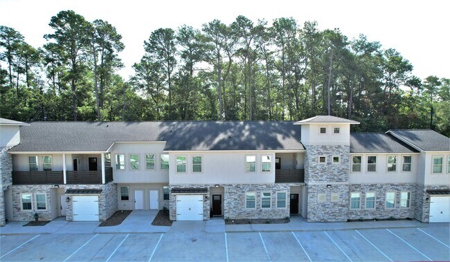 Photo - 504 Nursery Rd