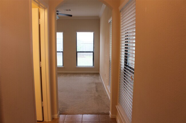 Photo - 6643 Sharpstone Creek Ln