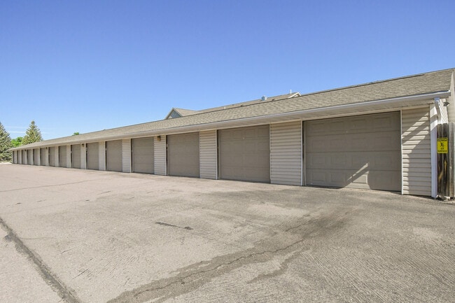 Photo - 7434 S Louise Ave Unidad 301