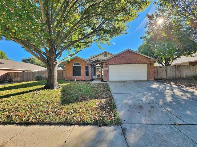 Building Photo - 741 Cardinal Dr