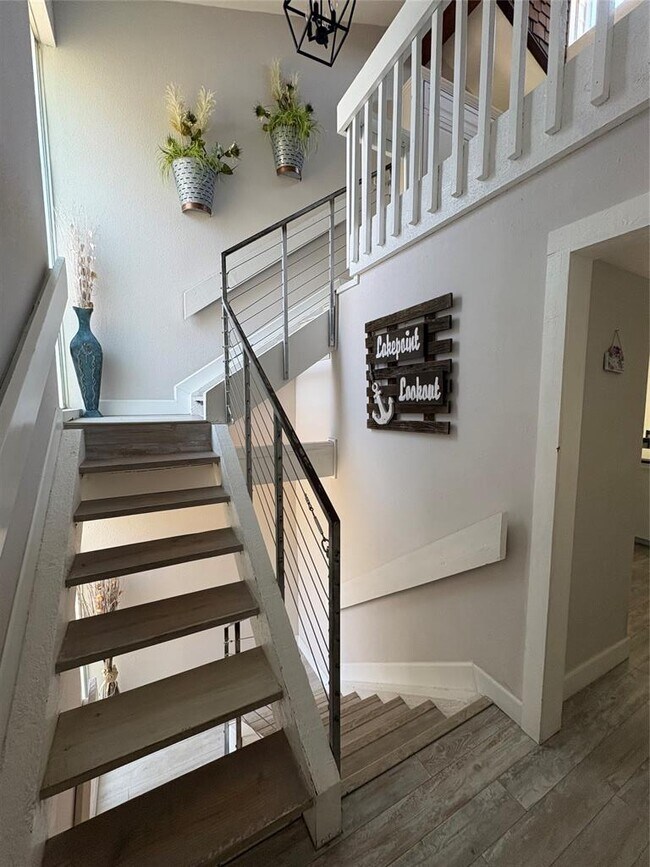 553 Demarett Dr